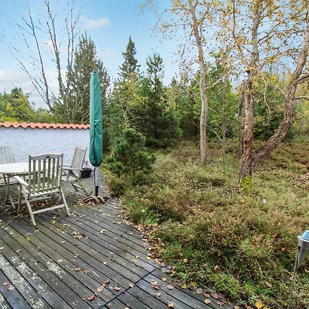 Two-bedroom Holiday In *
