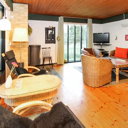 Casa vacanze Two-bedroom Holiday In *
