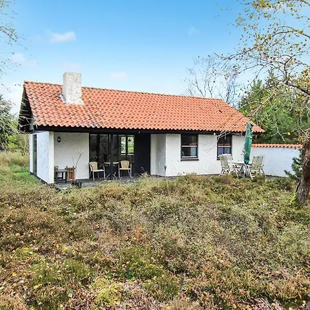 Two-bedroom Holiday In Casa vacanze *